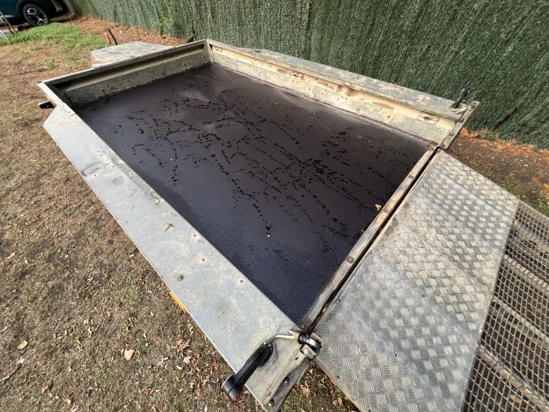 Used Ifor Williams GX106G 3500kg plant trailer with full-width reinforced loading ramp at GT Towing