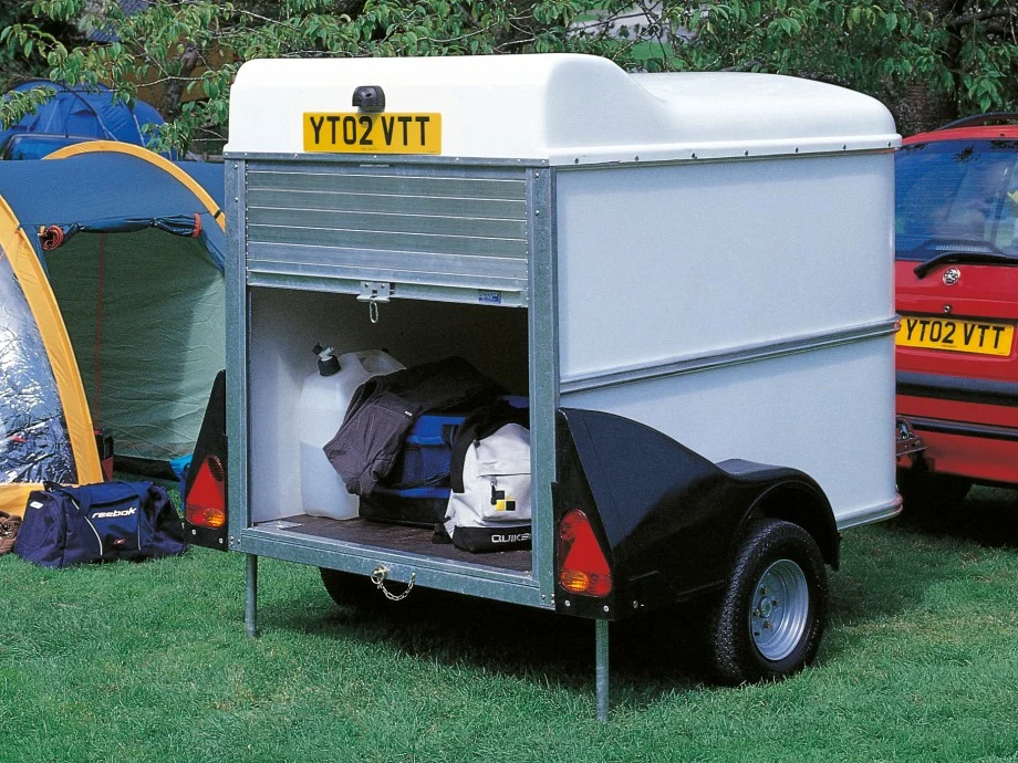 Ifor Williams BV64E integrated rear prop stands