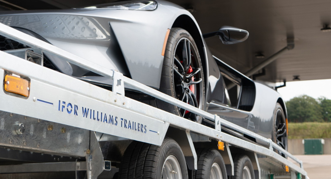 Ifor Williams CTX208 transporting a high performance car