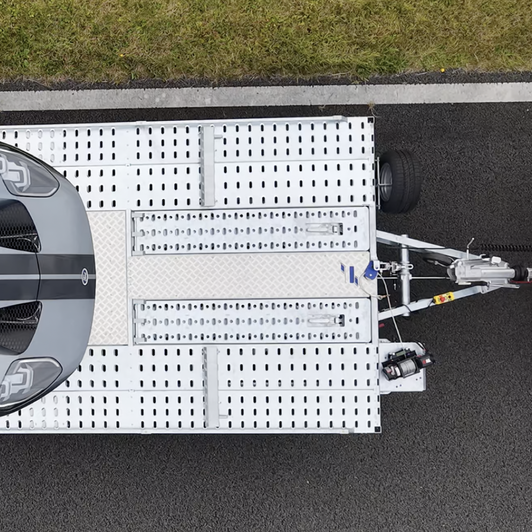 High grip perforated deck on the Ifor Williams CTX208