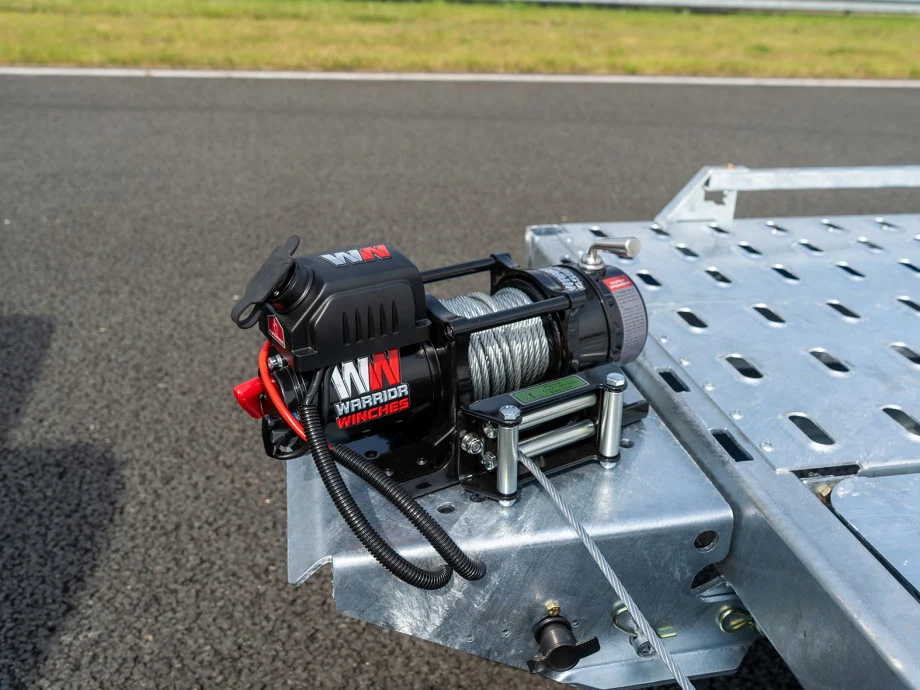 Electric winch fitted to the Ifor Williams CTX208